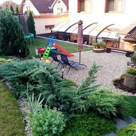 Brezno 2 Izbovy Apartman Sabi Exteriér fotografie