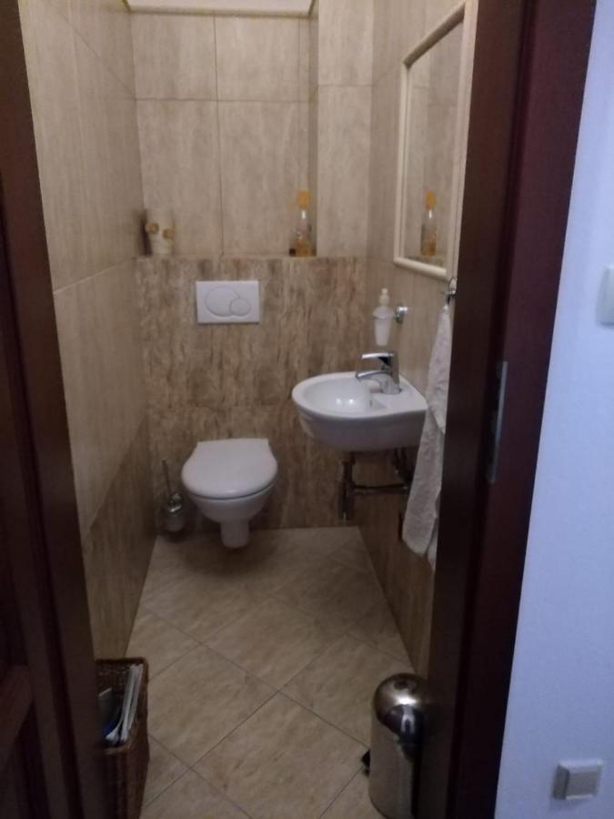 Brezno 2 Izbovy Apartman Sabi Exteriér fotografie