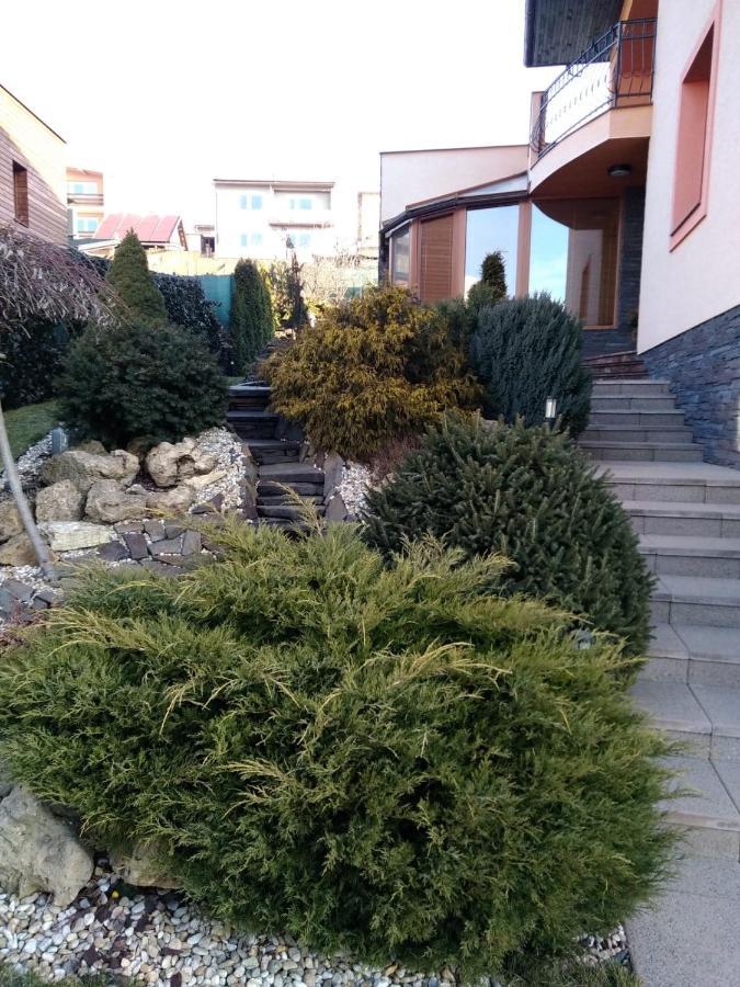 Brezno 2 Izbovy Apartman Sabi Exteriér fotografie